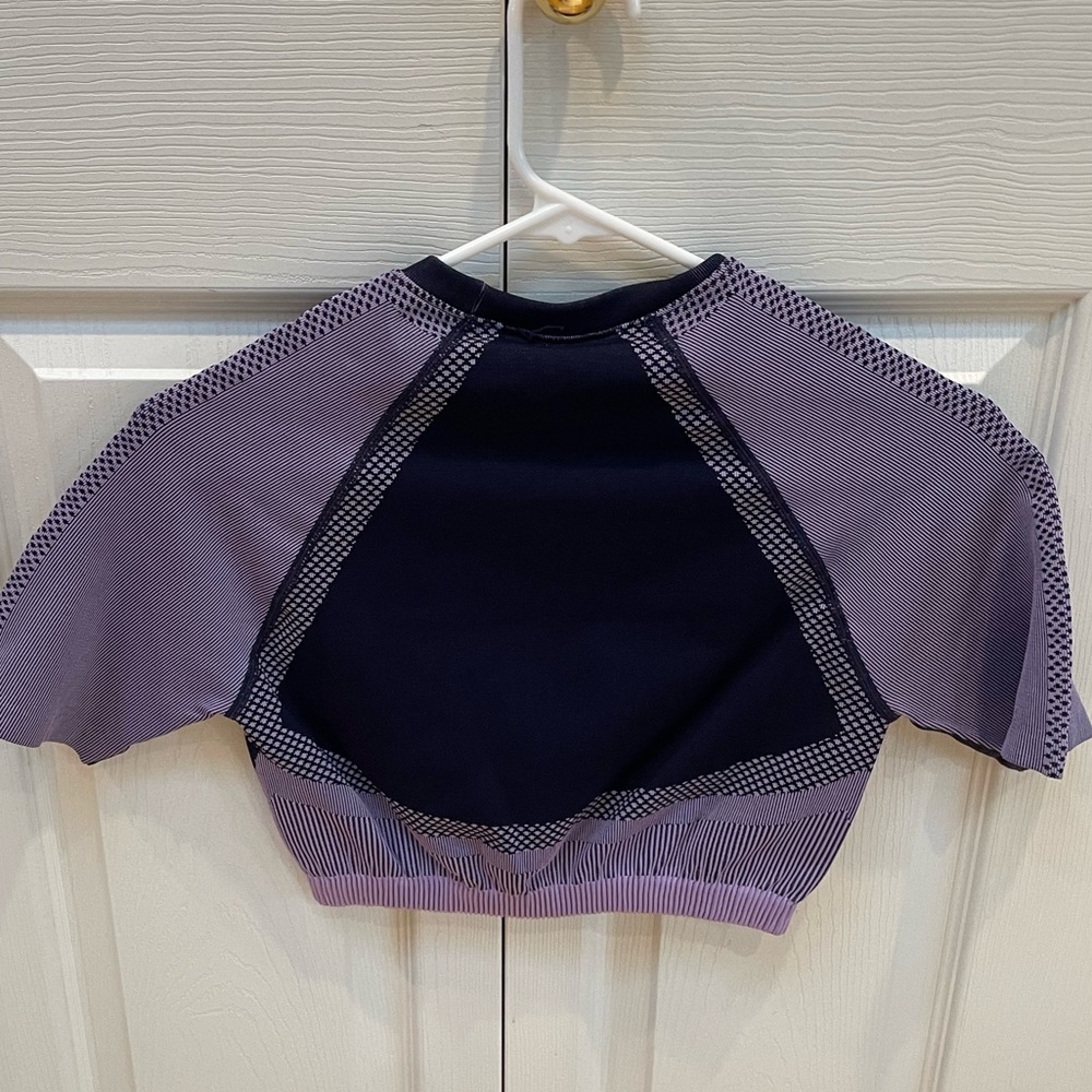 Fabletics crop NWT - Picture 4 of 6